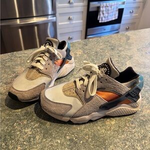 Nike Air Huarache Koromogae 2021 Women’s Size 8 Sneakers